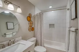 104 Cove E, Horseshoe Bay, TX 78657 - Photo 17