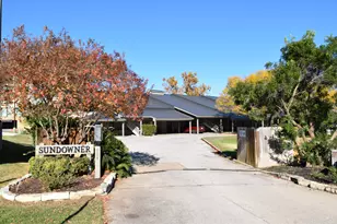 104 Cove E, Horseshoe Bay, TX 78657 - Photo 3