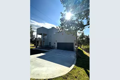 301 Knights Row Street, Cottonwood Shores, TX 78657 - Photo 5