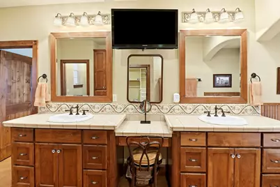 325 W Wilderness Drive, Marble Falls, TX 78654 - Photo 11