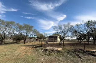115 Field Stone Dr, Llano, TX 78643 - Photo 17