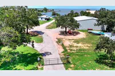 1504 Rr 261 - Main Home, Buchanan Dam, TX 78609 - Photo 21