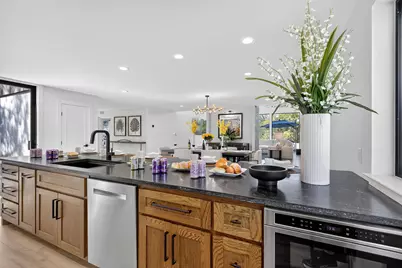 820 Broken Arrow, Horseshoe Bay, TX 78657 - Photo 11