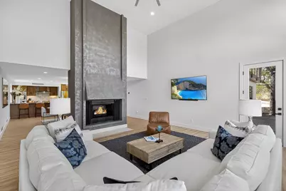 820 Broken Arrow, Horseshoe Bay, TX 78657 - Photo 7