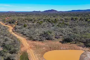 948 Co Rd 314, Llano, TX 78643 - Photo 3