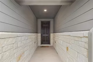 181 Slenderleaf Dr, Marble Falls, TX 78654 - Photo 3