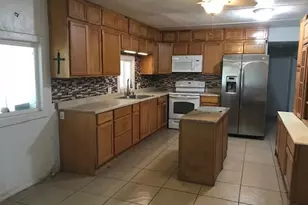 225 E Stonecastle Dr, Granite Shoals, TX 78654 - Photo 5