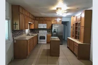 225 E Stonecastle Dr, Granite Shoals, TX 78654 - Photo 3