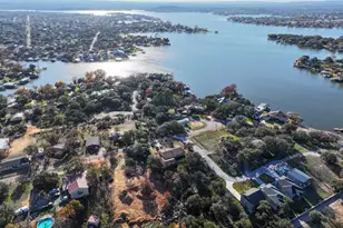 697 698 Castlehigh, Granite Shoals, TX 78654 - Photo 9