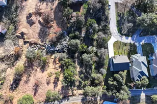 697 698 Castlehigh, Granite Shoals, TX 78654 - Photo 3