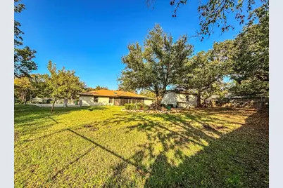 105 Bluebird Circle, Highland Haven, TX 78654 - Photo 25