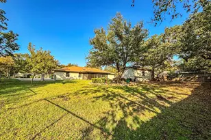 105 Bluebird Cir, Highland Haven, TX 78654 - Photo 25