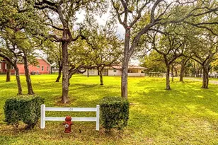 105 Bluebird Cir, Highland Haven, TX 78654 - Photo 1