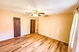 105 Bluebird Cir, Highland Haven, TX 78654 - Photo 9