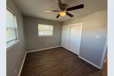 176 W Sweetbriar Drive, Granite Shoals, TX 78654 - Photo 7