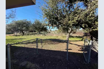 176 W Sweetbriar Drive, Granite Shoals, TX 78654 - Photo 11