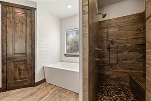 303 Emerald Way, Horseshoe Bay, TX 78657 - Photo 17