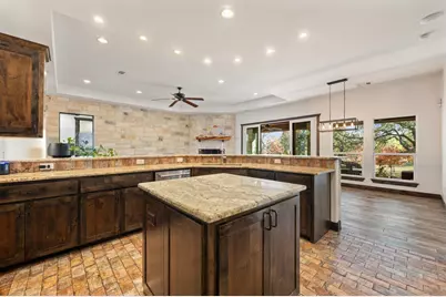 303 Emerald Way, Horseshoe Bay, TX 78657 - Photo 11