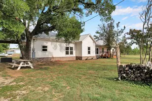 10927 Cr 272, Bertram, TX 78605 - Photo 7