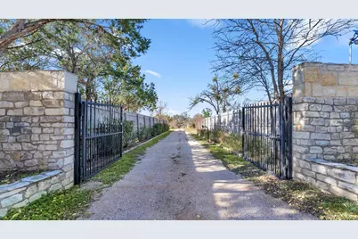 3008 Vista Lane, Marble Falls, TX 78654 - Photo 3