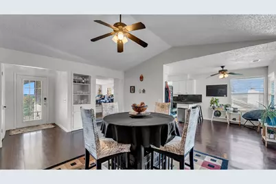 708 Scarlet Sun 500 Hi Ridge, Horseshoe Bay, TX 78657 - Photo 5