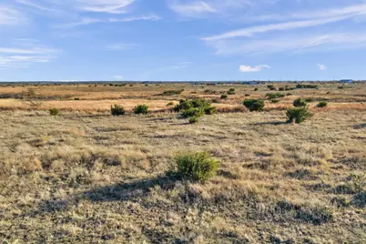 11064 Cr 210, Bertram, TX 78605 - Photo 7