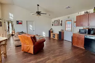 6759 River Oaks Dr, Kingsland, TX 78639 - Photo 5
