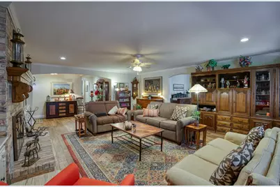 213 Lakeview, Sunrise Beach, TX 78643 - Photo 17