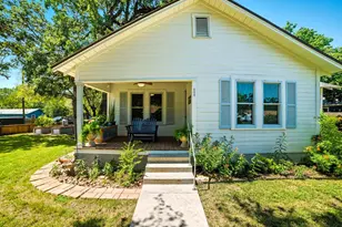 508 S Vandeveer St, Burnet, TX 78611 - Photo 1