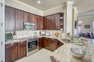 300 Enclave Cir, Horseshoe Bay, TX 78657 - Photo 9