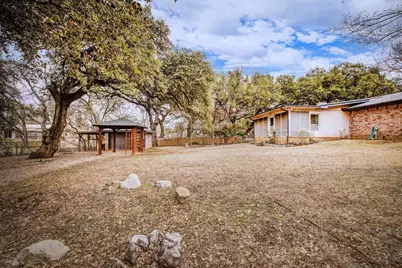 5303 Shady Oaks, Kingsland, TX 78639 - Photo 21