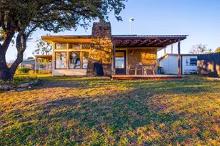 309 S Oak Ln, Burnet, TX 78611 - Photo 1