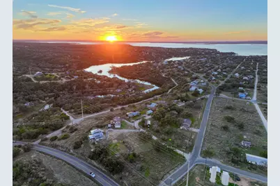 309 S Oak Lane, Burnet, TX 78611 - Photo 25
