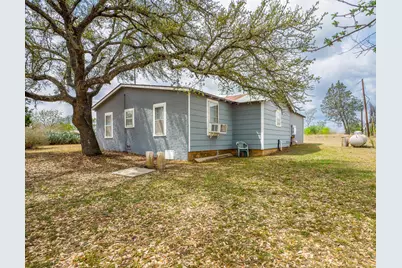509 E Austin St, Llano, TX 78643 - Photo 7
