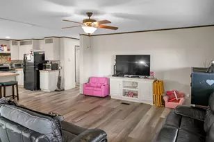 201 36th St, Horseshoe Bay, TX 78657 - Photo 7