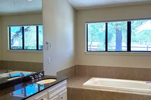 308 Lucy Ln, Horseshoe Bay, TX 78657 - Photo 15