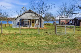 401 Lakeshore Loop, Tow, TX 78672 - Photo 17