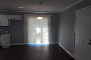 606 S Pierce, Burnet, TX 78611 - Photo 5