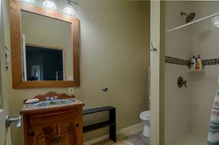 421 Chimney Cove Dr, Marble Falls, TX 78654 - Photo 23