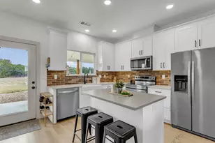 124 Donnie Dr, Lampasas, TX 76550 - Photo 3