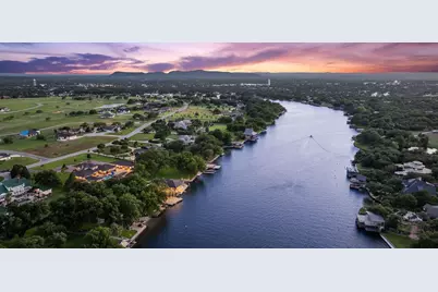 911 Legends Parkway, Kingsland, TX 78639 - Photo 7