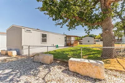 105 E Briar Drive, Granite Shoals, TX 78654 - Photo 3