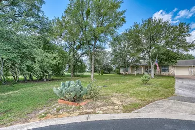 210 B Tee Off, Horseshoe Bay, TX 78657 - Photo 3