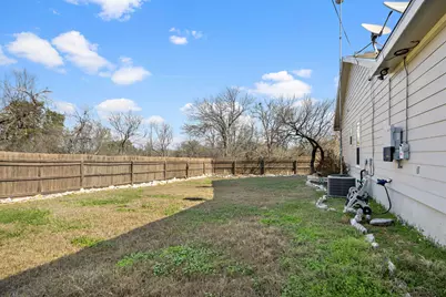 142 W Persimmon Dr, Granite Shoals, TX 78654 - Photo 15