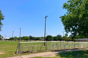 401 Ave J, Marble Falls, TX 78654 - Photo 25