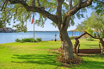 106 Bunny Run, Horseshoe Bay, TX 78654 - Photo 9