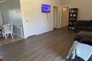 605 E College, Llano, TX 78643 - Photo 15