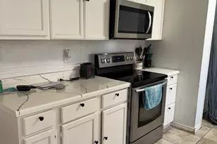 605 E College, Llano, TX 78643 - Photo 7