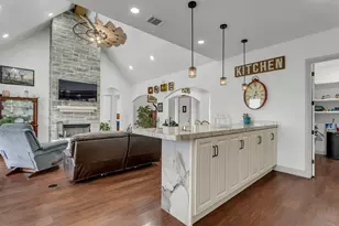 292 Oak Ridge Trail, Kingsland, TX 78639 - Photo 11