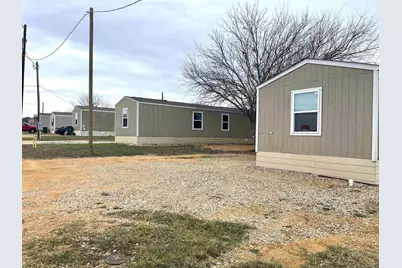 800 Collins, Llano, TX 78643 - Photo 1